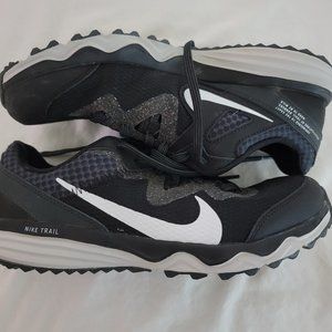 Nike Trail Women Shoes Like New